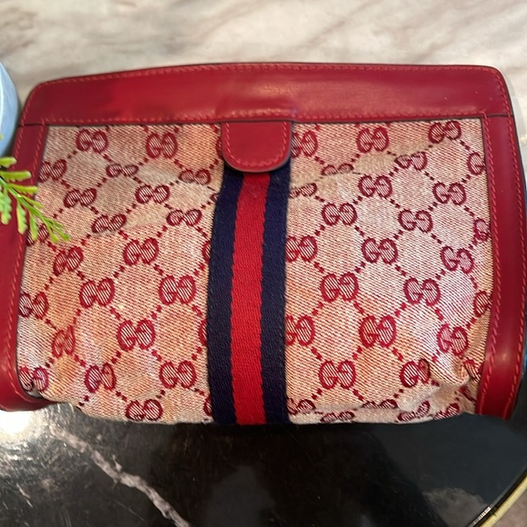 VGUC Gucci Parfums Red Vintage Pouch - Picture 3 of 6